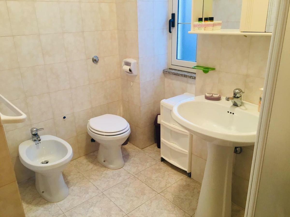 Casa Vacanze One Frascineto エクステリア 写真